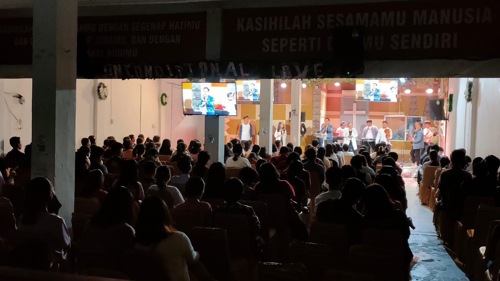 Ibadah Pemuda 9